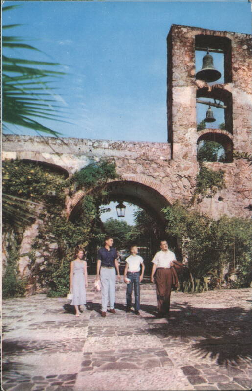 Hacienda Vista Hermosa Arches & Bells, Tequesquitengo Mexico