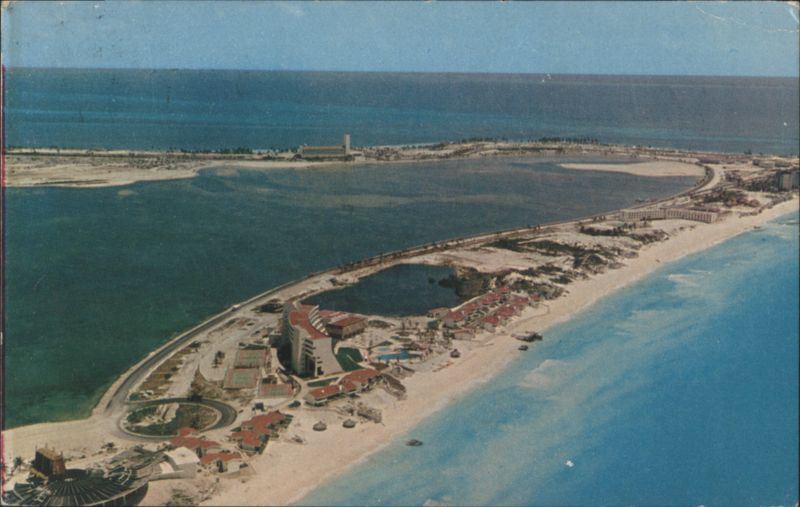 General Air View of Hotel Area, Cancún, México Mexico