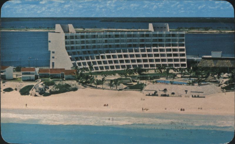 Air View of Hotel and Beach in Cancún, Mexico México