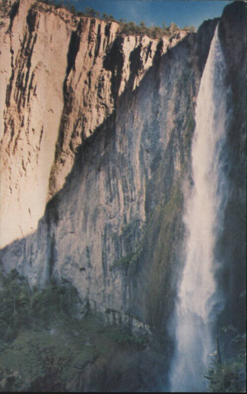 Basaseachic Waterfall, Chihuahua, Mexico Distrito Ocampo