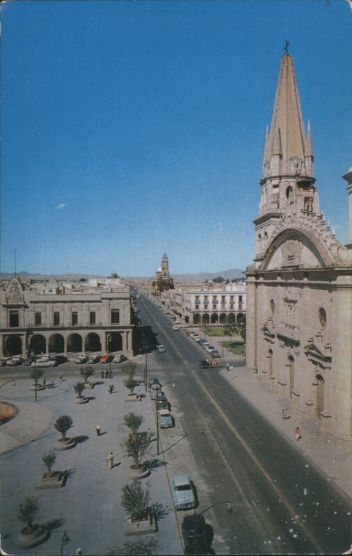Av. Alcalde and Guadalajara Cathedral, Mexico G. Ibarra Gómez