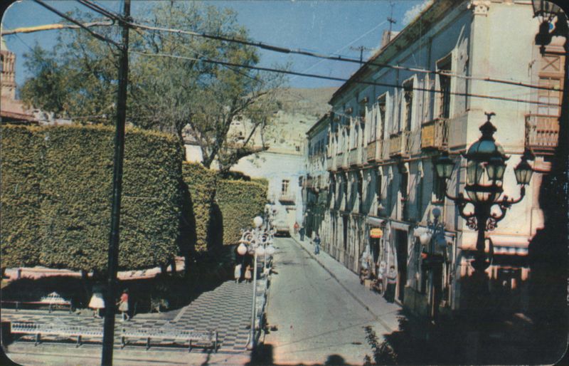 Jardín de la Unión, Guanajuato, Mexico Street Scene