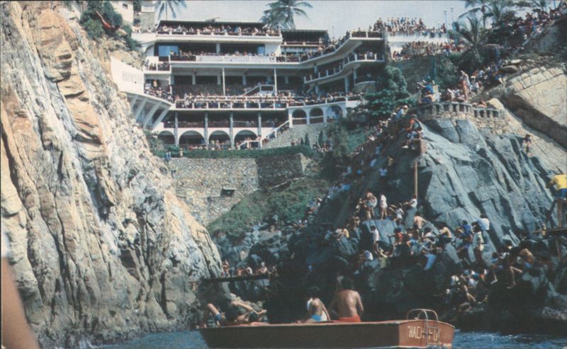 Quebrada Cliff Divers, Acapulco, Mexico