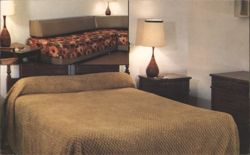 Briarwood Lodge Motel Room Interior, Sparks NV Postcard
