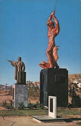 Statues of Don Benito Juarez & Heroic Figure, Nogales, Mexico Postcard