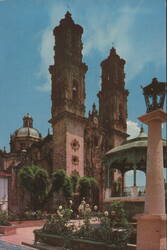 Zócalo and Santa Prisca Church, Taxco, Mexico Postcard