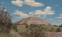 Pyramid of the Sun at Teotihuacan, Mexico Postcard