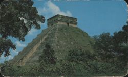 El Castillo Pyramid, Chichén Itzá, Yucatán, México Postcard