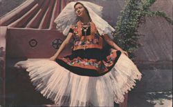 Tehuana Girl in Festival Garb, Tehuantepec, Mexico Postcard