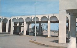 New Customs Building & International Bridge, Ciudad Acuna Postcard