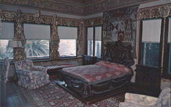 Hearst San Simeon: Cardinal Richelieu's Bed, La Casa del Monte Postcard