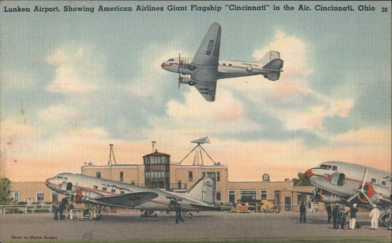 Lunken Airport, American Airlines Flagship Cincinnati in Air Ohio