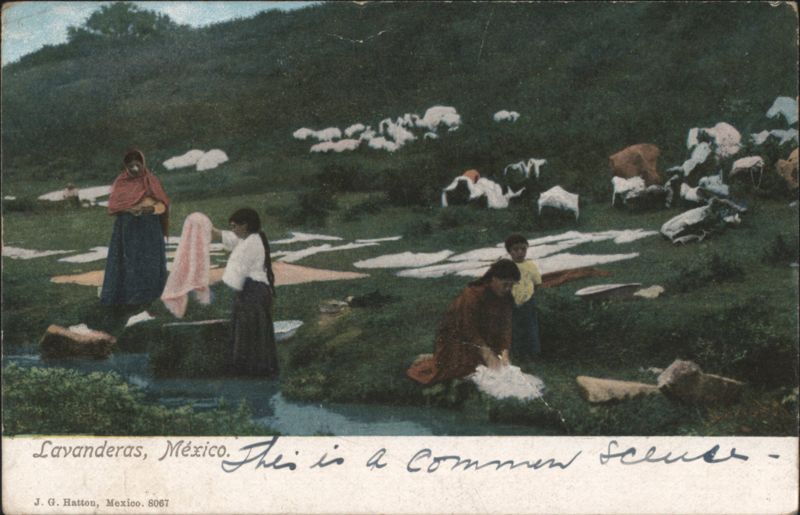 Lavanderas, México. Common Scene of Laundresses Mexico