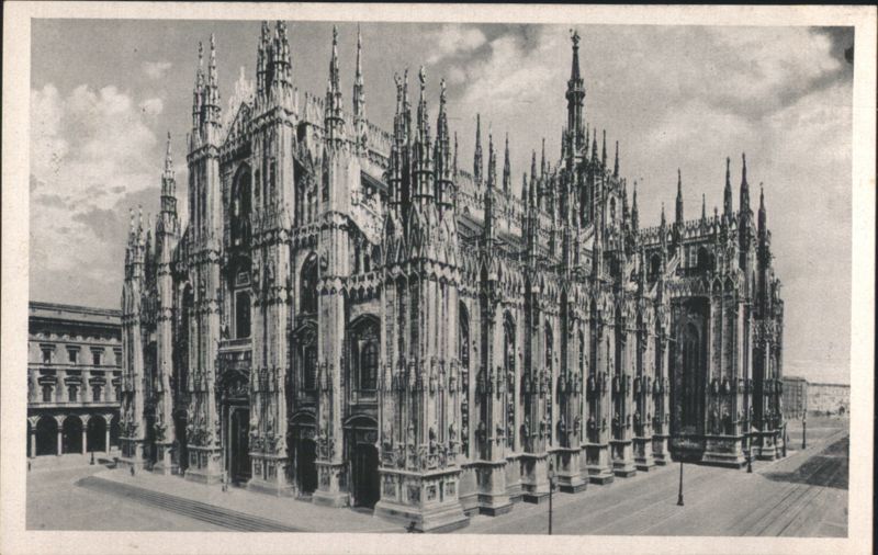 Milano Duomo Cathedral Gothic Architecture Italy Ceccani