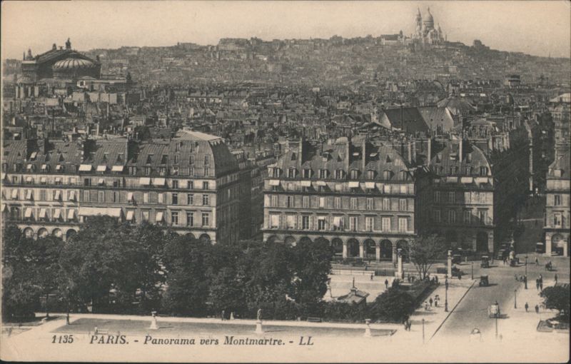 PARIS - Panorama vers Montmartre, Sacré-Cœur Basilica France