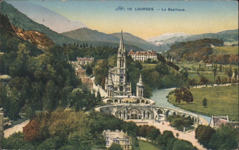 Lourdes - La Basilique, France