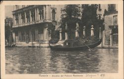 Venezia Giardino del Palazzo Vendramin, Gondola Postcard