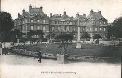 Palais du Luxembourg, Paris Postcard