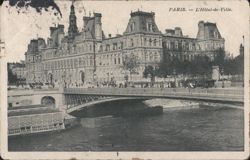 Hôtel de Ville, Seine River & Bridge, Paris Postcard