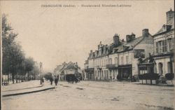 Issoudun, Boulevard Nicolas-Leblanc Street Scene Postcard