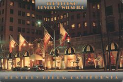 The Regent Beverly Wilshire Hotel, Night View Postcard