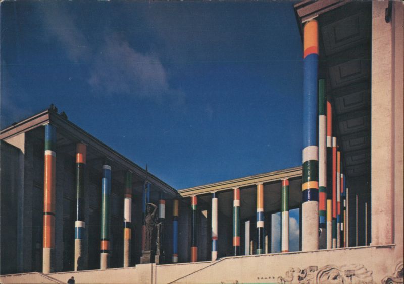 Rougemont: Mise en couleurs d'un musée, Paris France