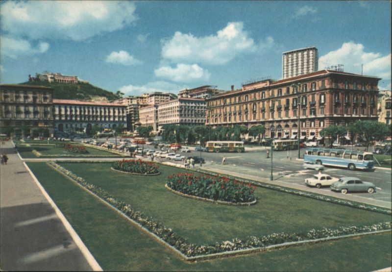 Piazza Municipio, Castel S. Elmo, Napoli City View Italy