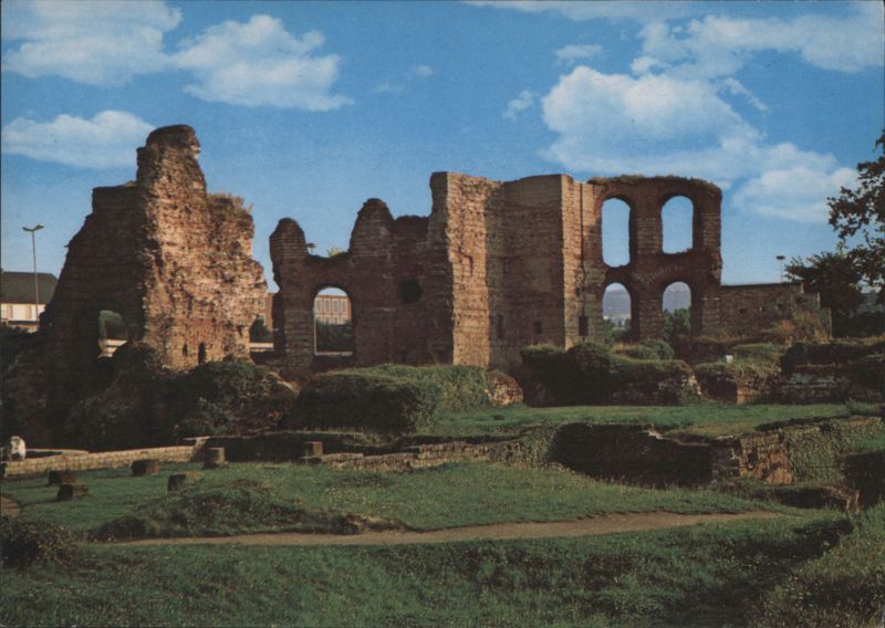 Kaiserthermen, Innenhof - Trier Germany