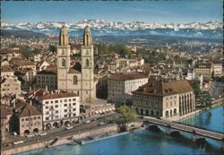 Zürich: Limmatquai, Grossmünster, Helmhaus & Wasserkirche Postcard