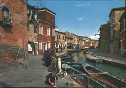 Venezia Burano Fondamenta e Rio S. Mauro Canal Scene Postcard