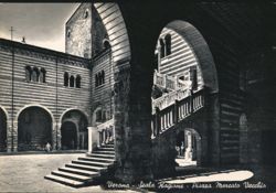 Verona Scala Ragione Piazza Mercato Vecchio Arches Staircase Postcard