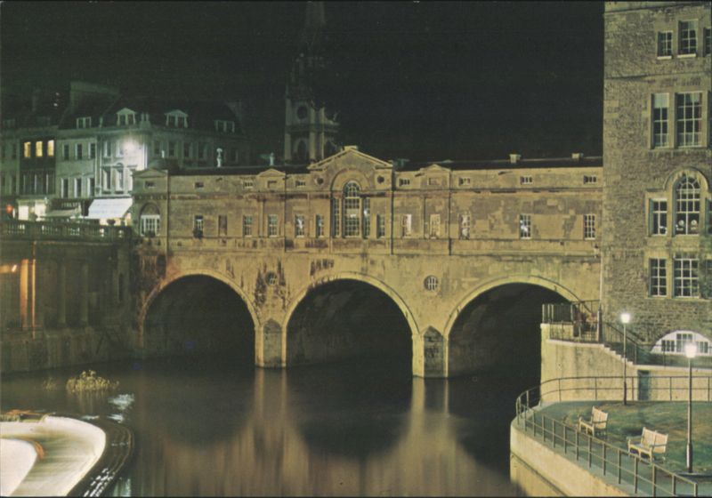 Pulteney Bridge, Bath by night England