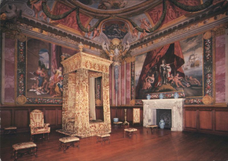 Hampton Court Palace, Queen Anne's Bed, Drawing Room London England