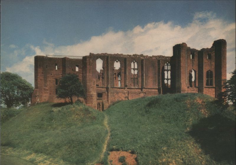 Kenilworth Castle, Great Hall from West England