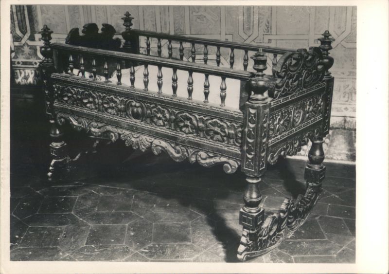 16th-Century Carved Wooden Cradle, Davanzati Palace, Florence Italy