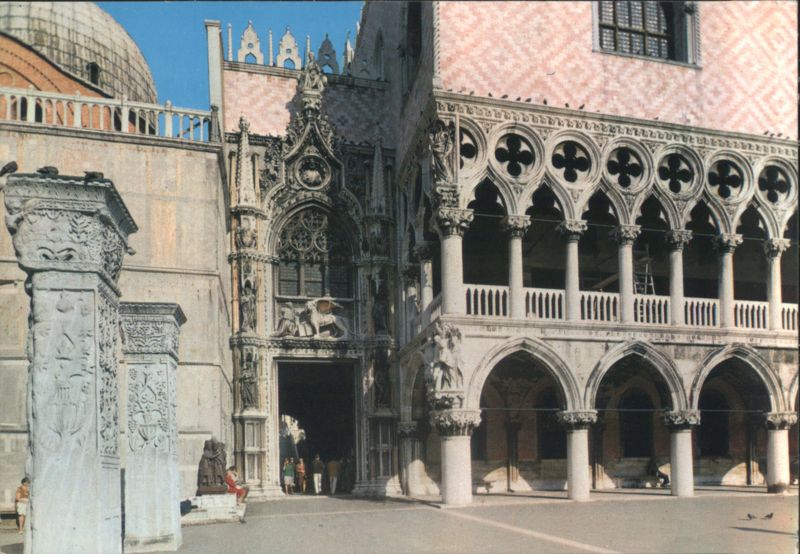 Doge's Palace Porta della Carta, Venice Italy