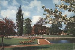 Bancroft Gardens, Royal Shakespeare Theatre, Stratford-upon-Avon Postcard