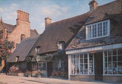 The Copper Kettle and Gift Shop, Broadway, Cotswolds Postcard