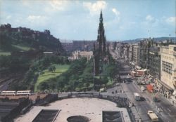 Princes Street, Edinburgh Castle & Scott Monument, Scotland Postcard