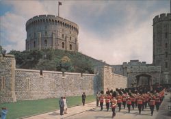 Windsor Castle, Berkshire, Scots Guards Marching, Round Tower Postcard