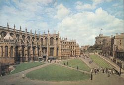 Windsor Castle, St. George's Chapel & Round Tower Postcard