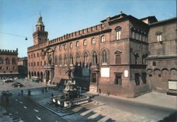Bologna: Piazza Nettuno & Palazzo Comunale Postcard