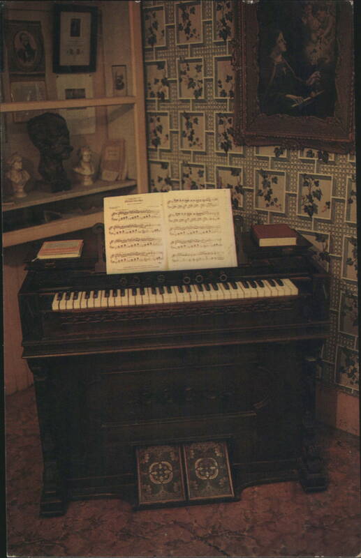 Antonin Dvorak's Organ, Spillville, Iowa Douglas R. Smith