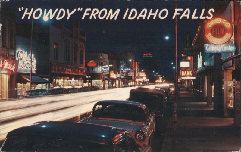 HOWDY FROM IDAHO FALLS Park Avenue at Night
