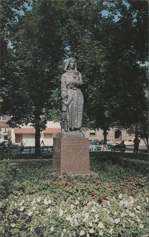 Monument to Valiant Immigrant Mothers, Cathedral Square Milwaukee Wisconsin