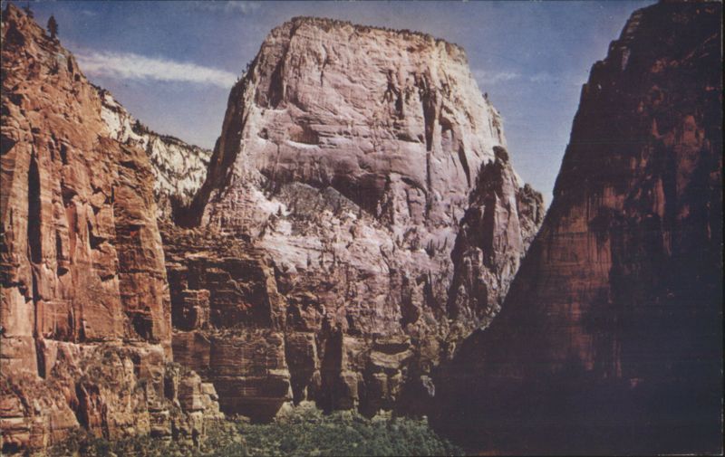 Great White Throne, Zion National Park, Utah Mike Roberts