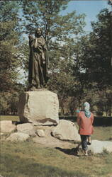 STATUE OF SAKAWEA, "Bird Woman," State Capitol grounds Postcard