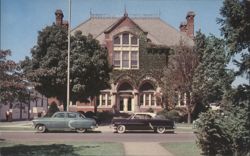 The City Hall, Dover, DE with Vintage Cars Postcard
