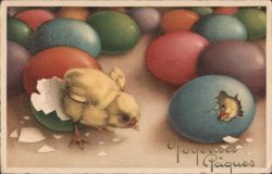 Easter Chicks Hatching from Colorful Eggs, Joyeuses Pâques Postcard