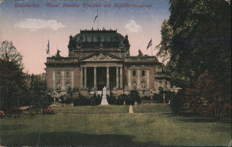 Wiesbaden. Nass. Landes Theater mit Schillerdenkmal Germany